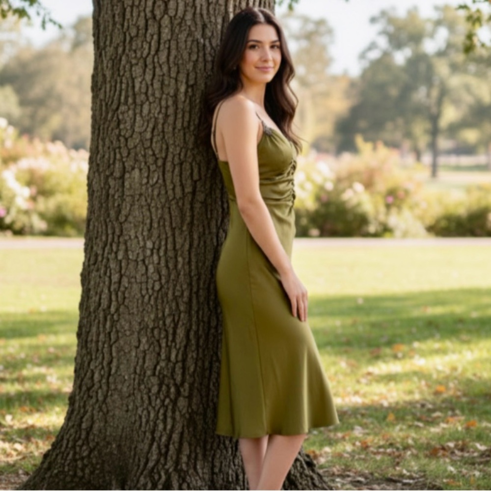 Badgley Mischka Green Rhinestone Cocktail Dress Size 6 - Picture 2 of 15